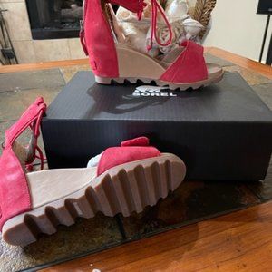 Sorel - Red Joanie Ankle Lace - 8.5